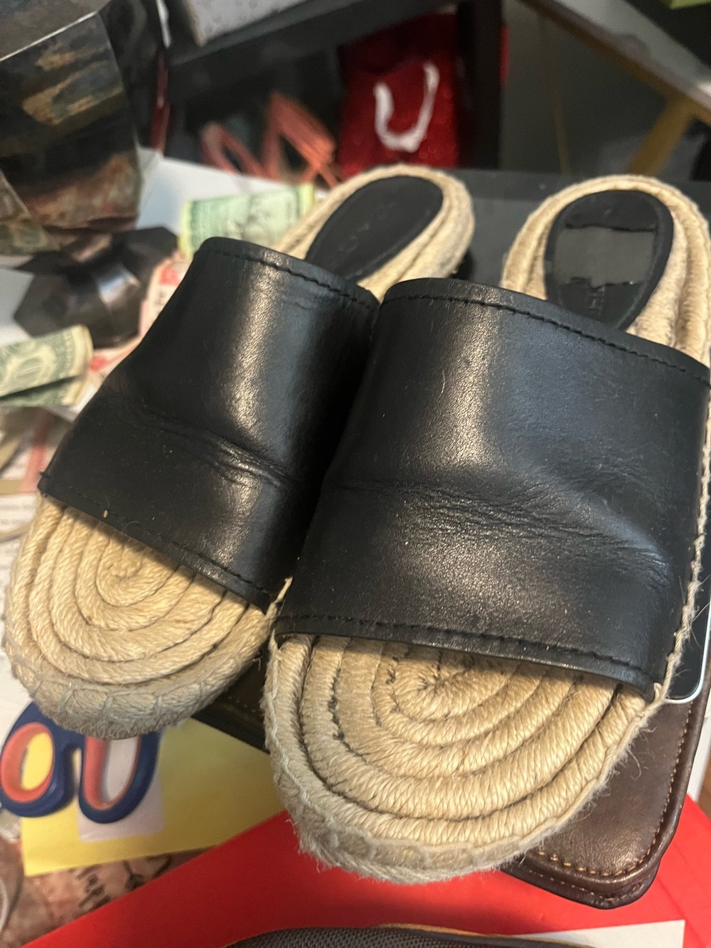 Authentic Coach slides, but one of the tags were torn out. I got out of an unit